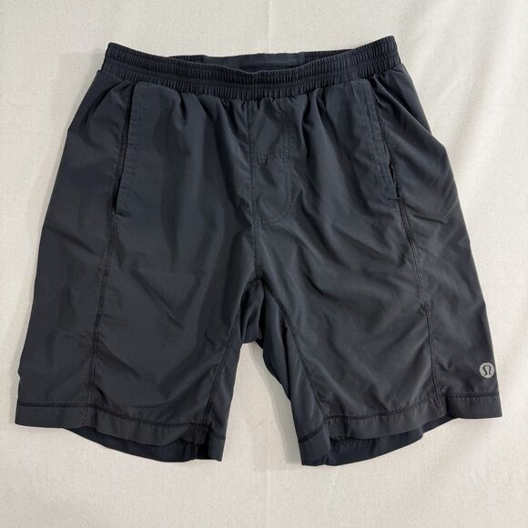 Lululemon 9" Men Athletic Lined Black Shorts Men’s Size Medium Big Logo - Picture 1 of 9